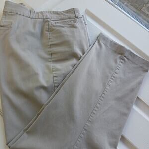 Gloria Vanderbilt Charlene Khaki Chinos 18W avg flat front high rise straight
